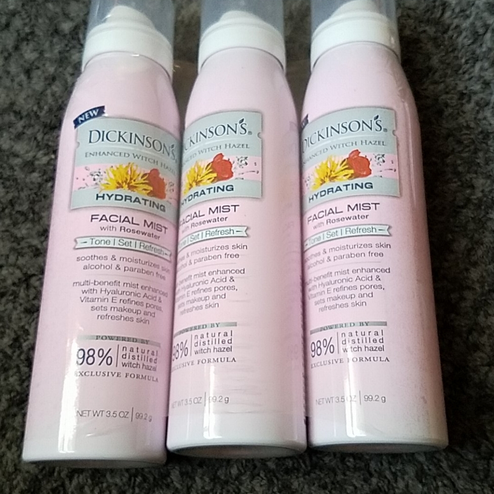 Dickinson's hydrating rose water facial mist